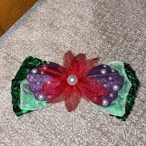 Disney interchangeable bows and ears!
